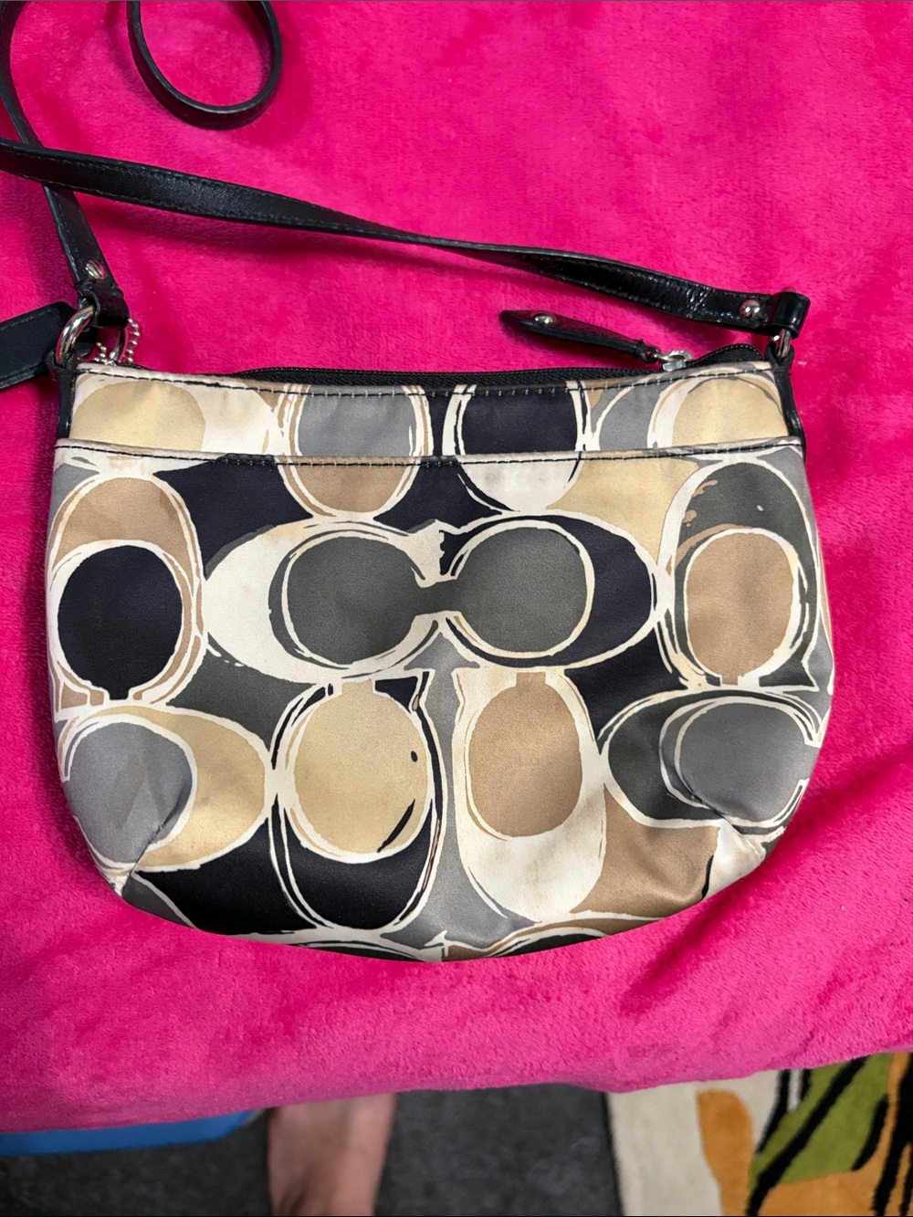 Coach Multicolor Signature Shoulder Crossbody in Neutral Tones - Picture 3 of 12